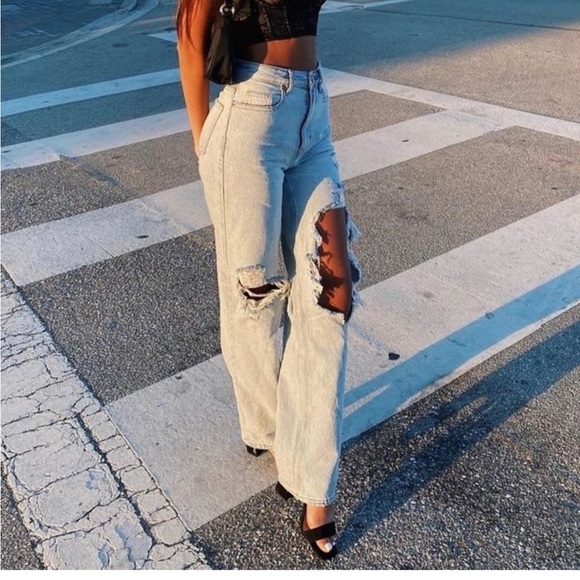 PacSun 90’s Ripped Baggy Jeans - Picture 2 of 10